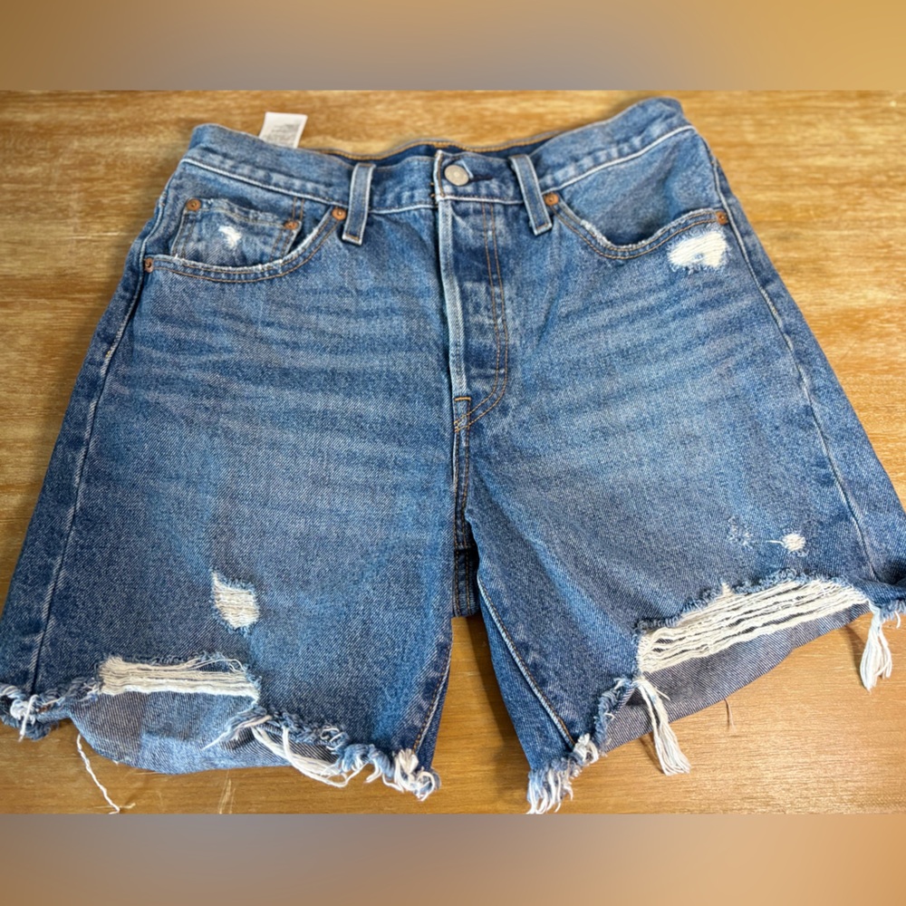 Levi's 501 button fly cut off Denim with Red Tag size‎ 28